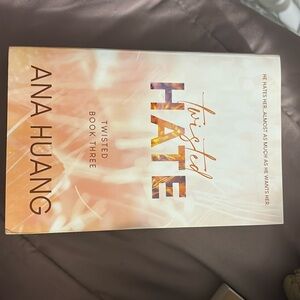 Twisted hate Ana Haung